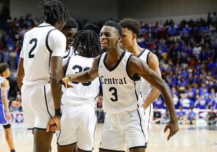 AAA Finals LR Central vs Bryant__00053